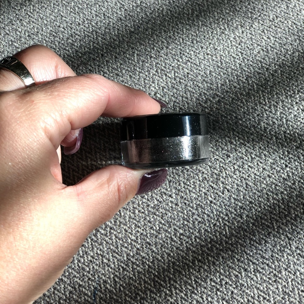 Star powder in black sparkle
